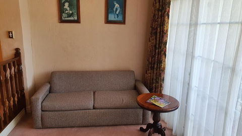 Victoria House Motor Inn - Accommodation Daintree 2