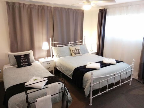 Victoria At Redcliffe Bed & Breakfast - Accommodation Daintree 0