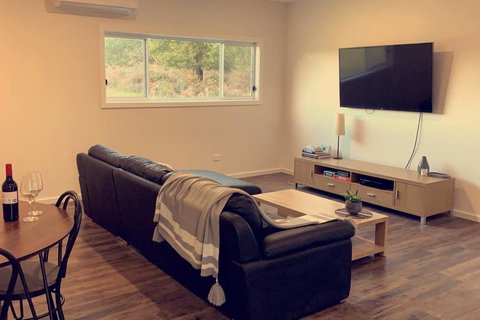 Victoria Valley With A View - Accommodation Daintree 0