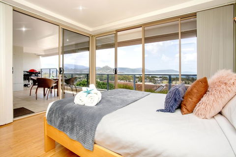 VIEWS ON ELSHEBY - Accommodation Daintree 1