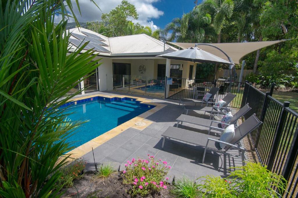 Palm Cove QLD Accommodation Daintree