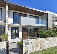 Villa Positano Waterside at Trinity Point - Accommodation Daintree