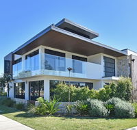 Villa Sorrento Waterside at Trinity Point - Accommodation Daintree