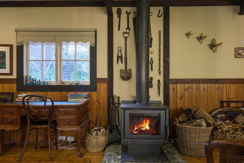 Walhalla Coach House - Accommodation Daintree 2