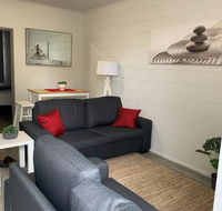 Walk to Lamberts Beach with Wi-fi and Netflix - Accommodation Daintree