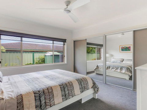 Walling-Clifton Gardens - Backing Onto Golf Course - Accommodation Daintree 1