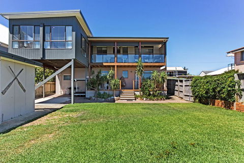 Waterfront At Sunset Boulevard, 26 Sunset Boulevard - Accommodation Daintree 2