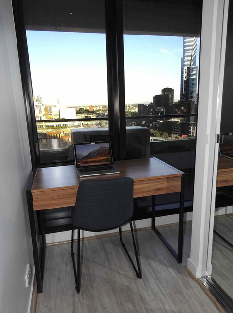 Flinders Luxury Penthouse - Accommodation Daintree 9