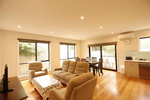 Apollo Bay Seal Apartments - Accommodation Daintree 13