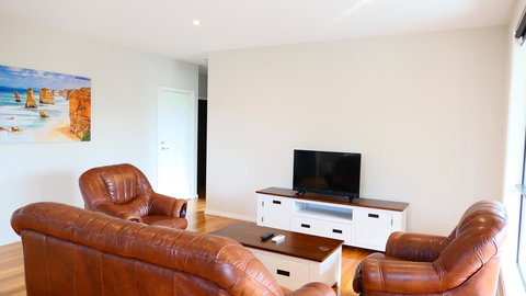 Apollo Bay Seal Apartments - Accommodation Daintree 10