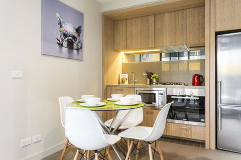 Complete Host 50 Claremont St Apartments - Accommodation Daintree 14
