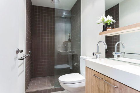 Complete Host 50 Claremont St Apartments - Accommodation Daintree 24