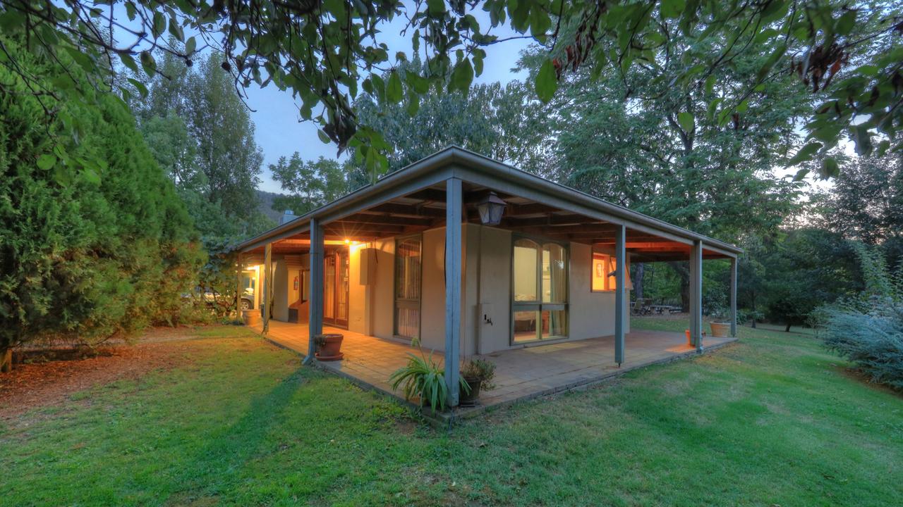 Porepunkah VIC Accommodation Daintree