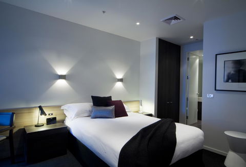 Tyrian Serviced Apartments Fitzroy - Accommodation Daintree 5