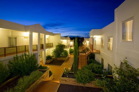 Hawthorn Gardens Serviced Apartments - Accommodation Daintree 8