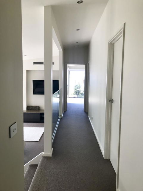 Lorne Sea View Terrace House - Accommodation Daintree 24