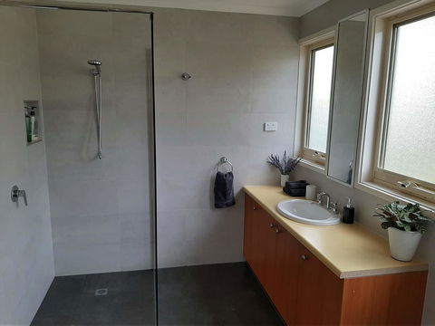 Elevated Holiday House Overlooks Tranquil Wetlands - Accommodation Daintree 3