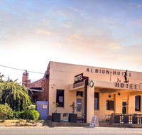 Albion Hotel and Motel Castlemaine - Accommodation Daintree