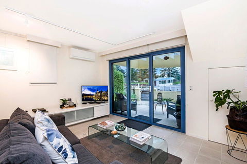 Edge17 Port Fairy Wharf - Accommodation Daintree 12