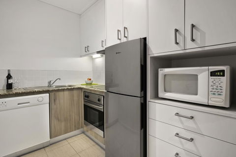 Quest Jolimont - Accommodation Daintree 6