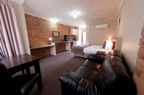 National Hotel Complex Bendigo - Accommodation Daintree 0