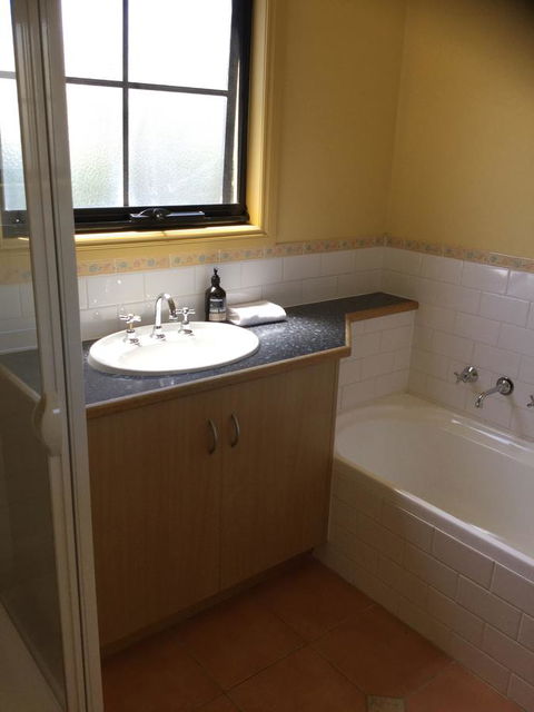 At The Beach Apartments - Accommodation Daintree 9