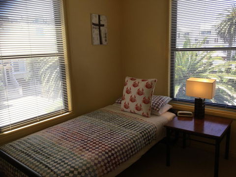 At The Beach Apartments - Accommodation Daintree 4