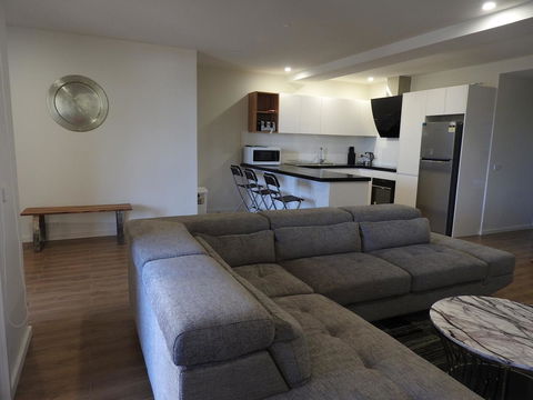 Phillip Island Towers - Accommodation Daintree 21