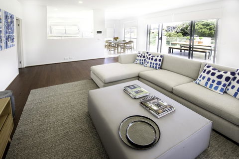 Phillip Island Towers - Accommodation Daintree 1