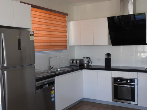 Phillip Island Towers - Accommodation Daintree 13