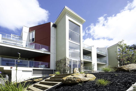 Phillip Island Towers - Accommodation Daintree 27