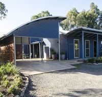 Corrugated Cottage - Accommodation Daintree