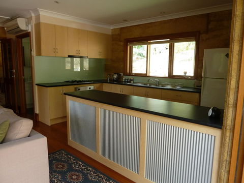Bundjil Studio - Accommodation Daintree 16