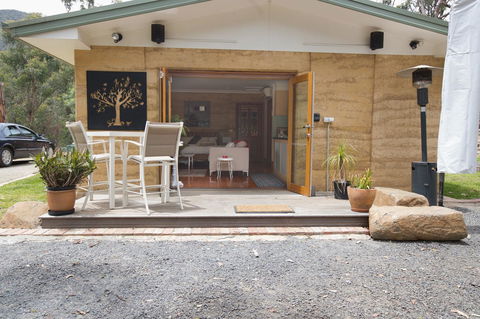 Bundjil Studio - Accommodation Daintree 2