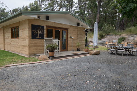 Bundjil Studio - Accommodation Daintree 1