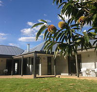 3 Bells Alpine Cottage - Accommodation Daintree