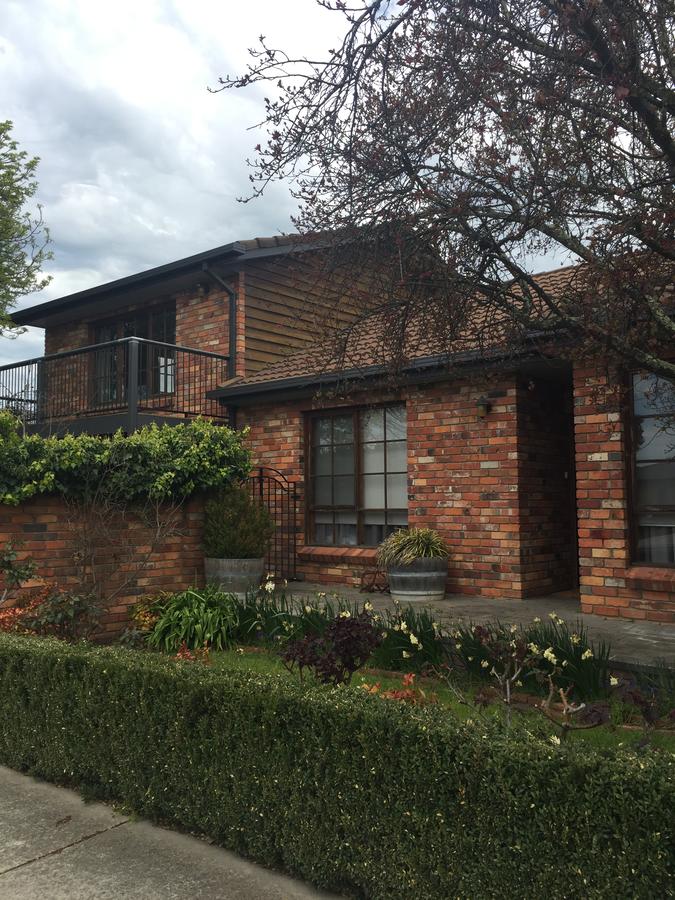 Armstrong VIC Accommodation Daintree