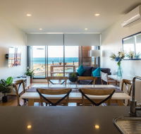 Waterfront Apt 234 Marinaquays - Accommodation Daintree