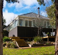 Lake Como Villa - Accommodation Daintree