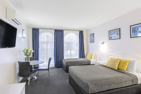 Cathedral Motor Inn - Accommodation Daintree 8