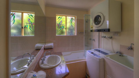 Rainbow Getaway Holiday Apartments - Accommodation Daintree 29