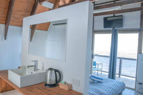 Nomads Magnetic Island - Accommodation Daintree 2