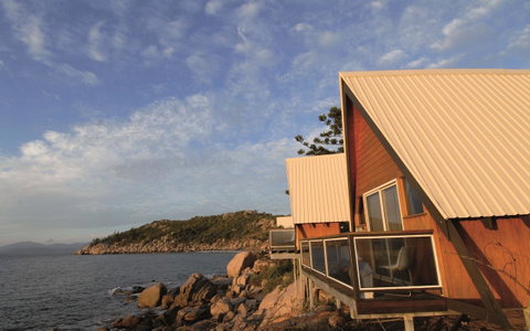 Nomads Magnetic Island - Accommodation Daintree 0