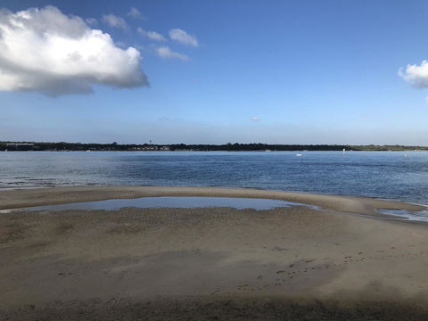 Bribie Island Hotel - Accommodation Daintree 7