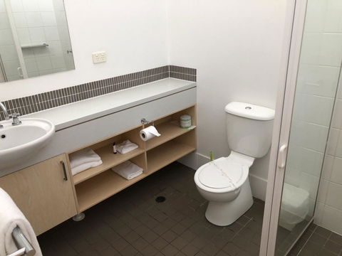 Bribie Island Hotel - Accommodation Daintree 11