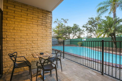 Nightcap At Kawana Waters Hotel - Accommodation Daintree 26
