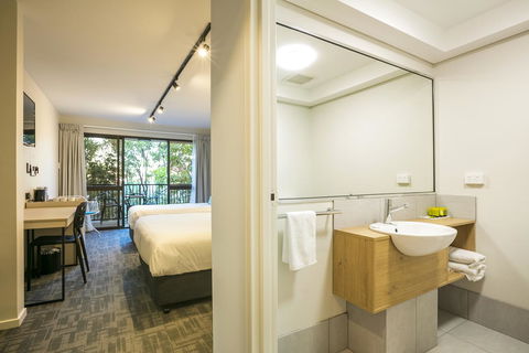 Nightcap At Kawana Waters Hotel - Accommodation Daintree 31