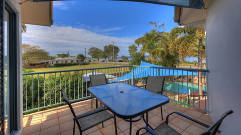 Dolphin Waters - Accommodation Daintree 8