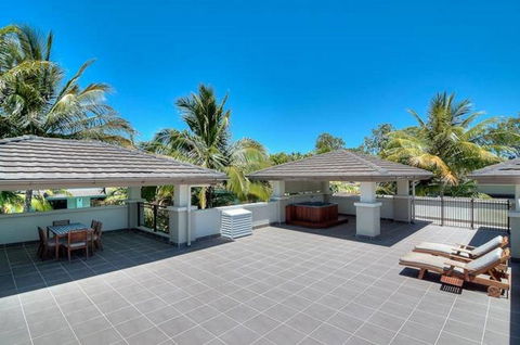 Luxury Apartments At Temple Resort And Spa Port Douglas - Accommodation Daintree 30