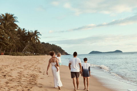 Sea Change Beachfront Apartments - Accommodation Daintree 21